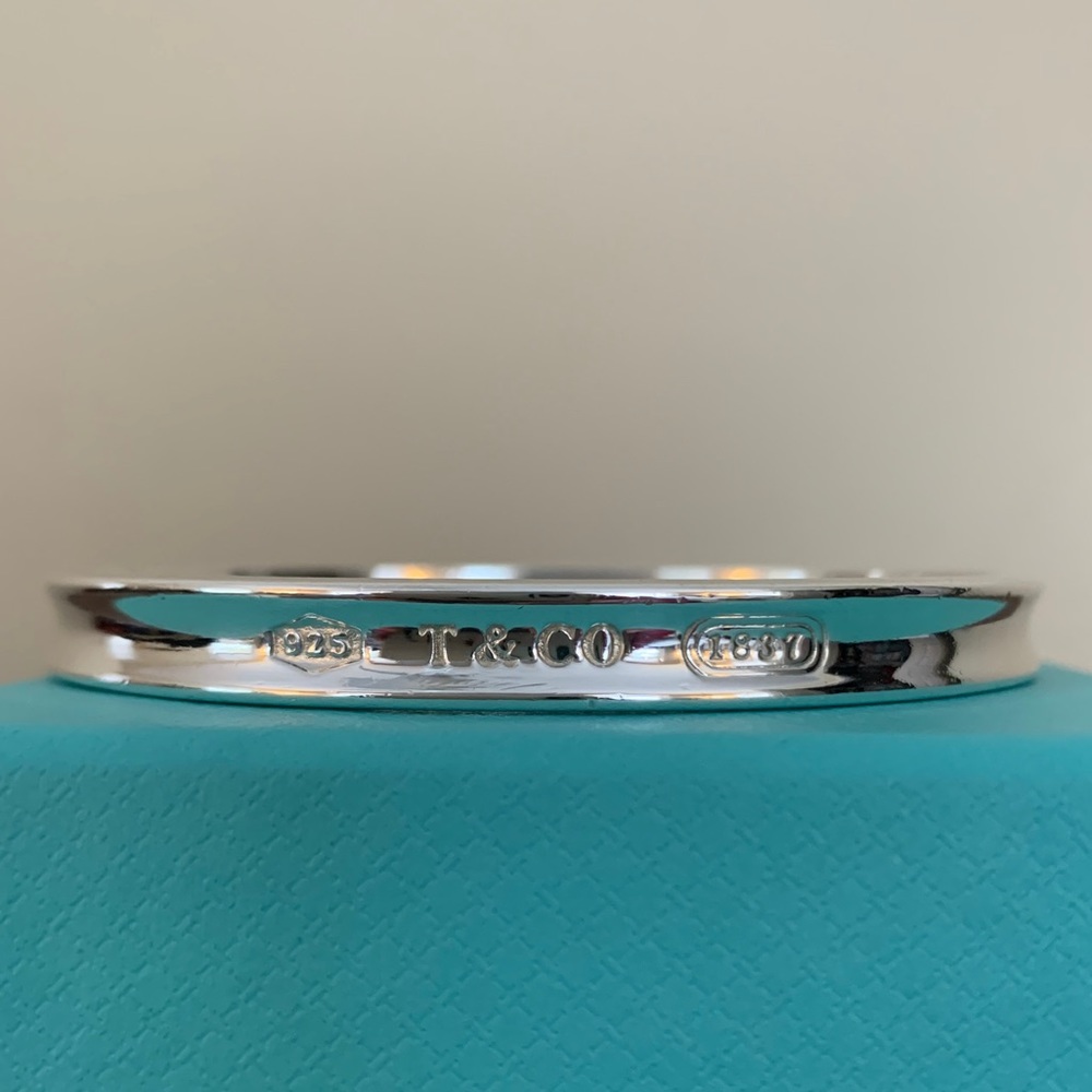 Tiffany & Co Vintage Oval Slip-on Bracelet